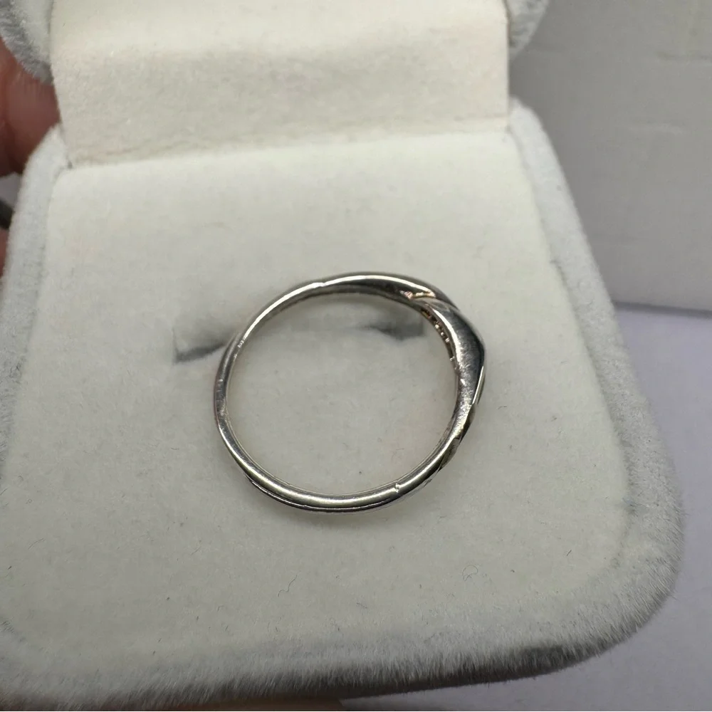 925 Sterling Silver Ring Thin Band Size 5.75